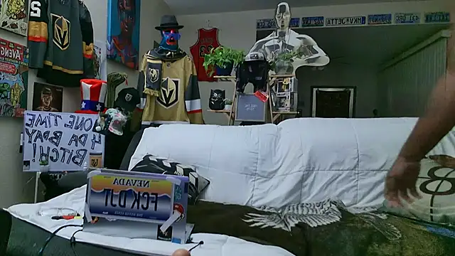 Str8ishVegasGuy online show from 10-21-25, 08:04