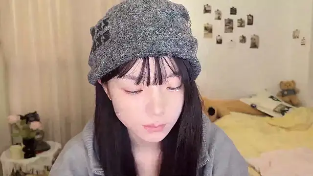 Momo-xx online show from 01-13-26, 01:11