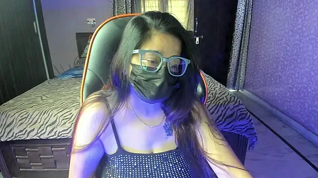 Snapshot of ShylaGill chatting on 10-16-25, 10:16 ShylaGill online show from 10-16-25, 10:16
