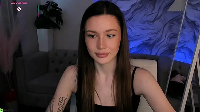 Aria Mila online show from 03-27-26, 03:23