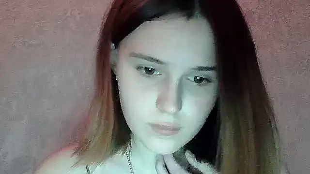 SweetLoraa online show from 10-30-25, 01:07