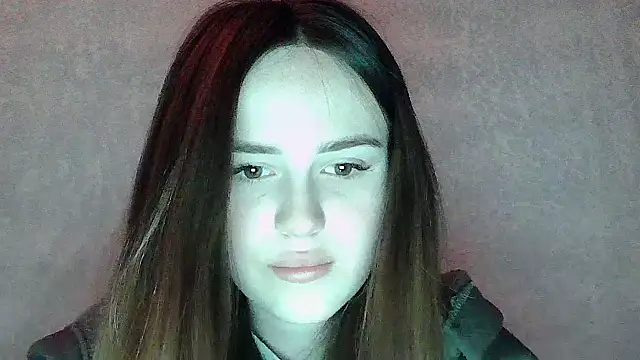 SweetLoraa online show from 04-11-26, 08:24