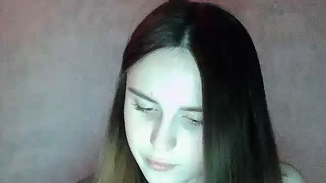 Snapshot of SweetLoraa chatting on 05-07-26, 07:30 SweetLoraa online show from 05-07-26, 07:30