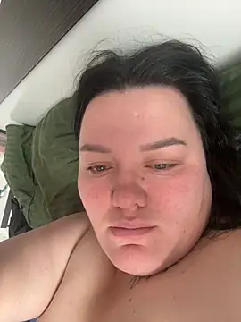 SunnyLeila2101 online show from 10-31-25, 08:15