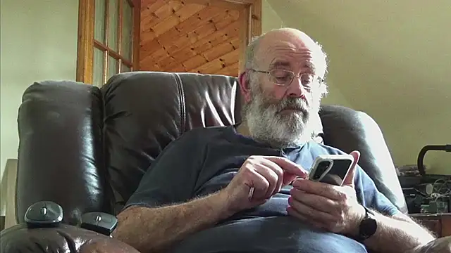 Snapshot of janzer13 chatting on 10-05-25, 01:53 janzer13 online show from 10-05-25, 01:53