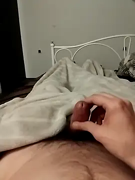 Snapshot of tip_hard_cock chatting on 09-16-25, 07:48 tip hard cock online show from 09-16-25, 07:48