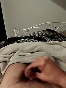 Snapshot of tip_hard_cock chatting on 10-25-25, 04:24 tip hard cock online show from 10-25-25, 04:24