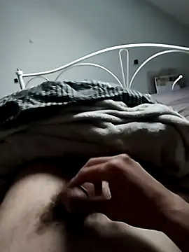 Snapshot of tip_hard_cock chatting on 11-01-25, 03:03 tip hard cock online show from 11-01-25, 03:03