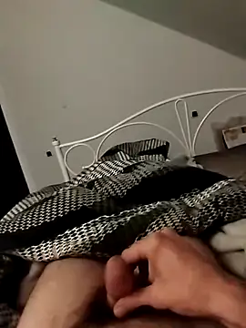 Snapshot of tip_hard_cock chatting on 11-04-25, 08:30 tip hard cock online show from 11-04-25, 08:30