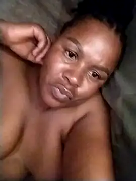 Snapshot of _bev chatting on 02-23-26, 08:06 bev online show from 02-23-26, 08:06