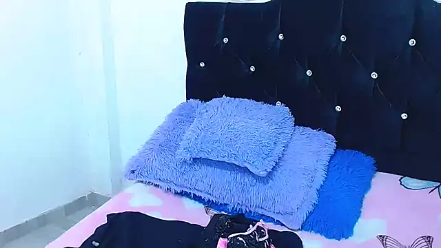 Gabi Jhons 23 online show from 11-10-25, 08:35