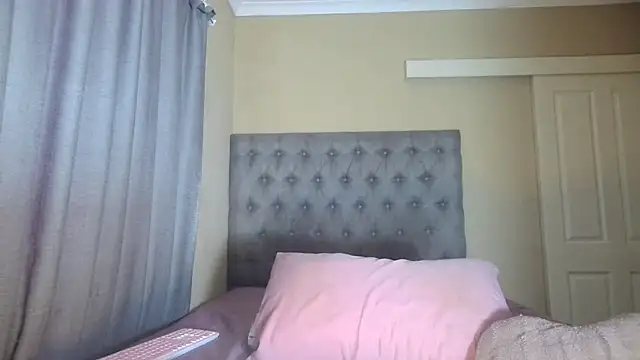 nanababe1 online show from 03-18-25, 08:25