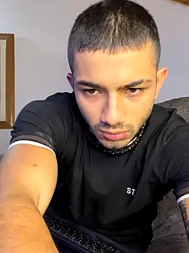 ArturoCardona  online show from 10-17-25, 10:40