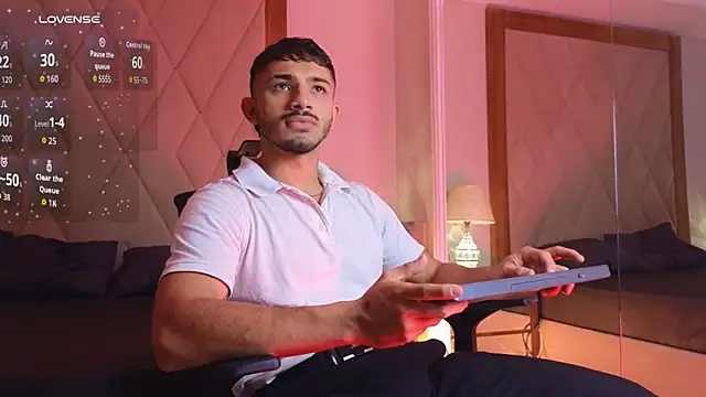 ArturoCardona  online show from 02-14-26, 01:41