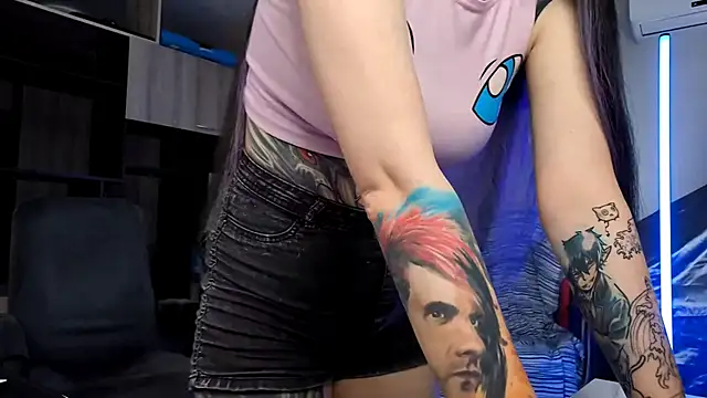 HighelikeGirl online show from 09-25-25, 07:45