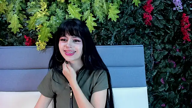 Snapshot of Dita_von2 chatting on 10-09-25, 12:36 Dita von2 online show from 10-09-25, 12:36