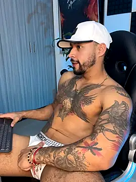 Snapshot of Nikola_Hank chatting on 09-16-25, 04:46 Nikola Hank online show from 09-16-25, 04:46