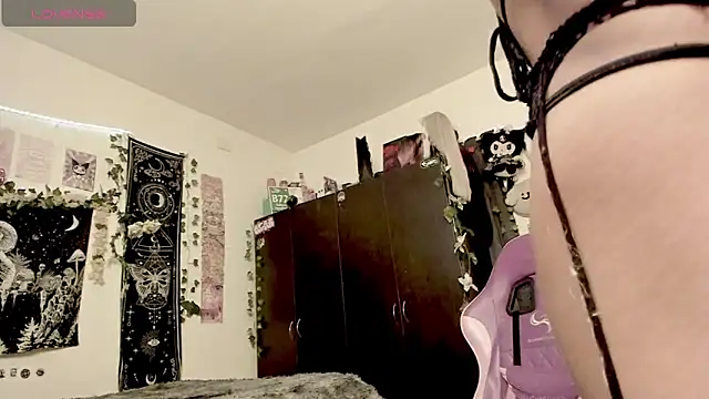 GothKitten666 online show from 05-31-26, 09:38