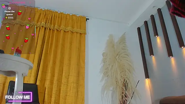 Miss Angel0 online show from 12-21-25, 10:33