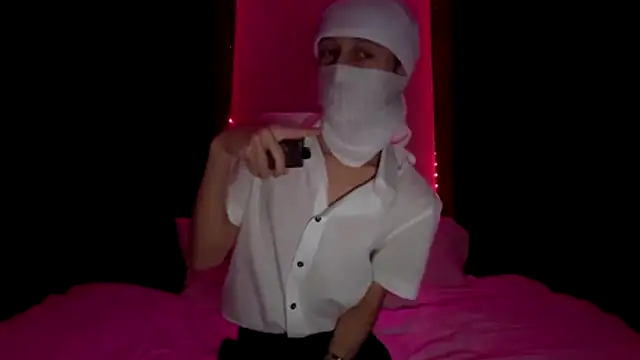 holydirt luxeno1 online show from 12-18-25, 02:12