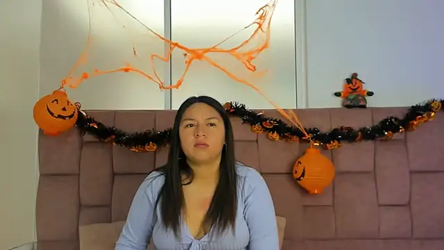 BellaRoux1 online show from 10-03-25, 12:02