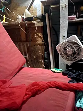 Snapshot of Canuseemeray chatting on 09-14-25, 06:01 Canuseemeray online show from 09-14-25, 06:01