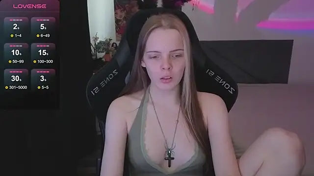 Luna Navy online show from 11-29-25, 08:28