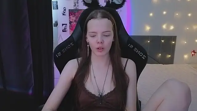 Luna Navy online show from 02-17-26, 07:16