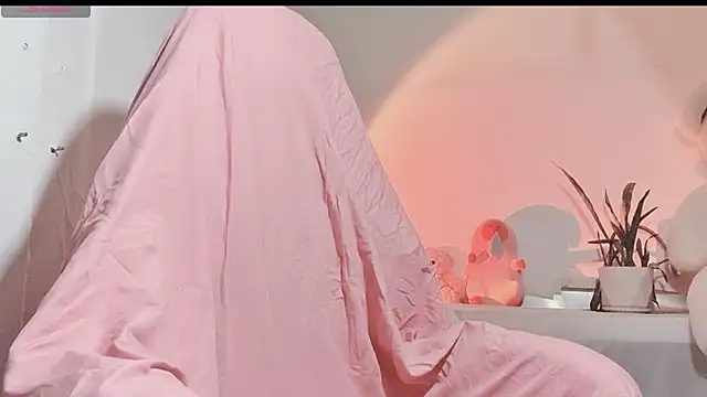 Vessi-babe online show from 10-22-25, 06:46