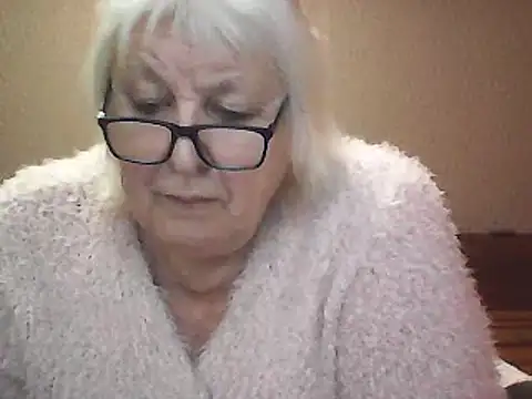 Alexia64231 online show from 10-05-25, 04:49