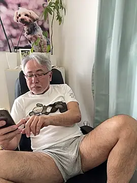 gholly2007 online show from 04-11-26, 02:27