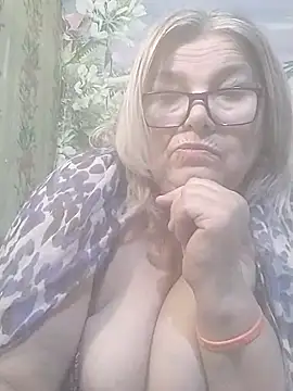 Snapshot of MargaritaSweet51 chatting on 03-11-26, 03:23 MargaritaSweet51 online show from 03-11-26, 03:23