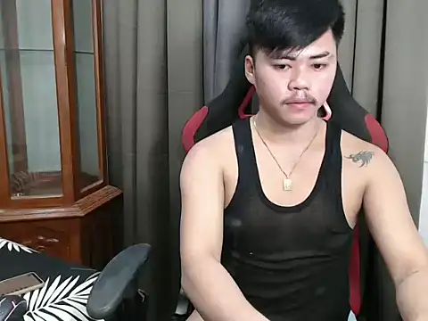 hot emman online show from 10-12-25, 05:39