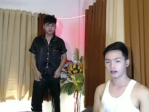 hot emman online show from 02-23-26, 12:09