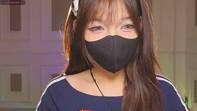      Panda      online show from 02-28-26, 07:48