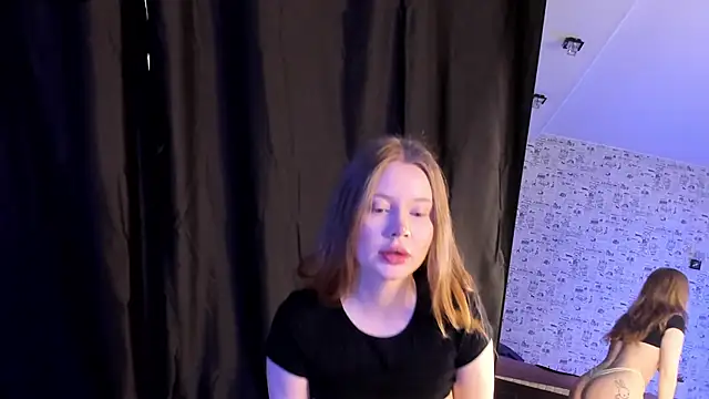 Lillie Berry online show from 10-04-25, 04:43