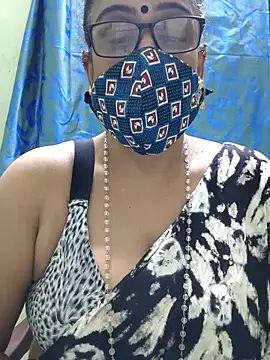 sweet-lotus online show from 11-15-25, 04:36