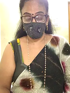 sweet-lotus online show from 12-15-25, 04:06