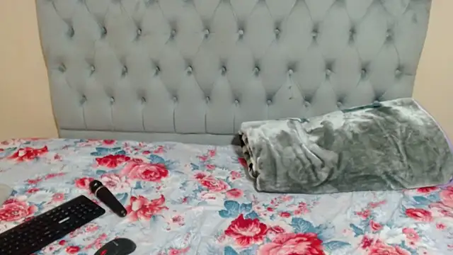 Babysex32 online show from 02-06-26, 12:30