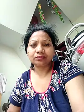 Snapshot of Cute-Janvi20 chatting on 07-08-26, 04:06 Cute-Janvi20 online show from 07-08-26, 04:06