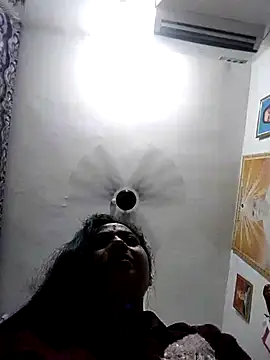 Snapshot of Cute-Janvi20 chatting on 08-05-26, 06:38 Cute-Janvi20 online show from 08-05-26, 06:38