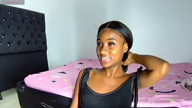 Snapshot of shantall_ebony1 chatting on 11-23-25, 11:21 shantall ebony1 online show from 11-23-25, 11:21