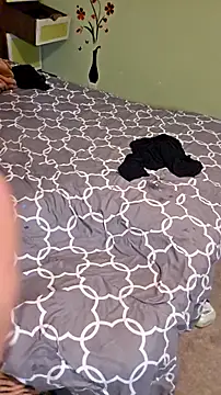 RhondaRump online show from 10-26-25, 01:22