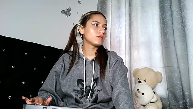 abella-lemus online show from 11-25-25, 03:12