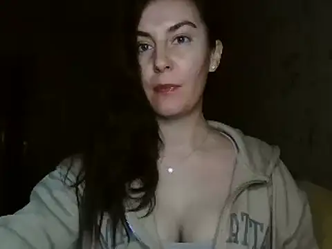 KatalinaQE online show from 10-27-25, 05:11