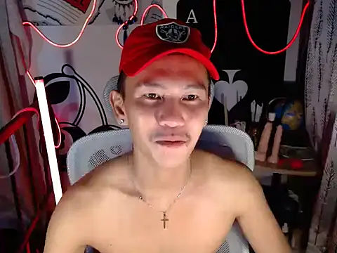 RalfAsian25 online show from 02-11-26, 05:29