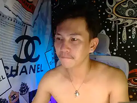 Snapshot of RalfAsian25 chatting on 06-08-26, 05:41 RalfAsian25 online show from 06-08-26, 05:41