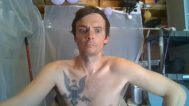 Snapshot of RichardW chatting on 06-23-26, 11:47 RichardW online show from 06-23-26, 11:47