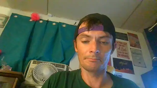 Snapshot of RichardW chatting on 06-29-26, 07:25 RichardW online show from 06-29-26, 07:25