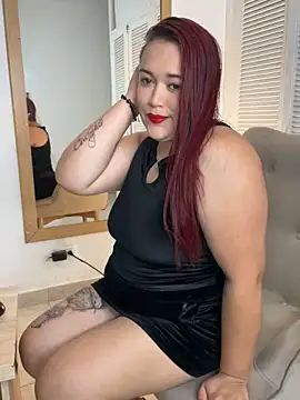 Snapshot of IvyPalacios chatting on 10-18-25, 11:44 IvyPalacios online show from 10-18-25, 11:44